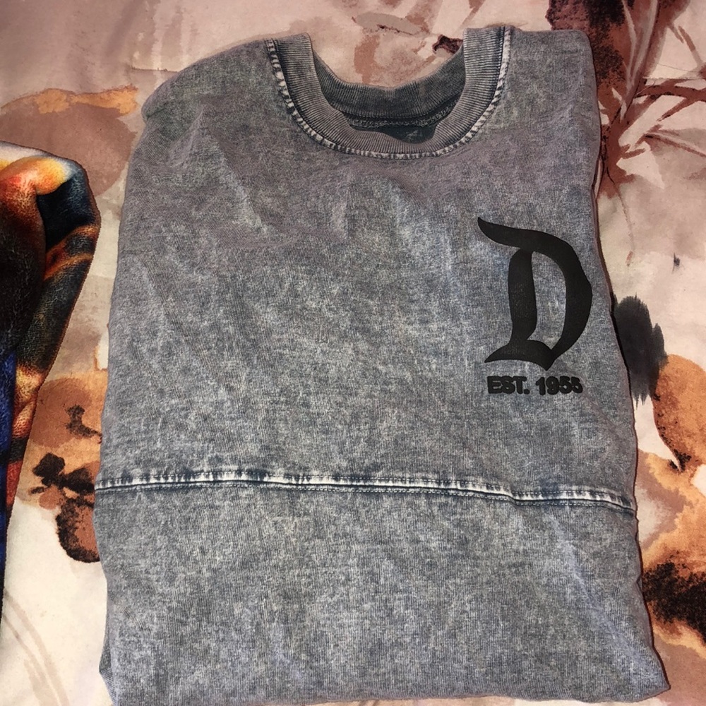 Disneyland Long-sleeve